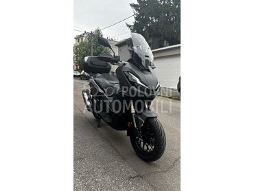 Honda ADV350, 6.000 €, 2023. , 330 cm3, 11.600 km, 21kW (29 KS), Scooter, Beograd