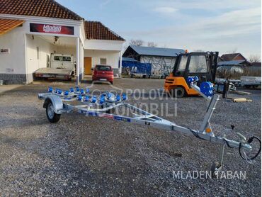 Vesta sa rolerima, 1.360 €, 2026. , Za prevoz plovila, Petrovac na Mlavi