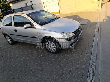Opel Corsa C 1.4 b, 1.000 €, 2001. Hečbek, Benzin | 1400 cm3, 230.000 km, 55kW (75 KS), Manuelni 5 brzina, 2/3 vrata, 5 sedišta, Bečmen