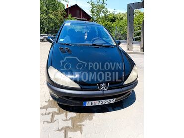 Peugeot 206 1,4hdi, 1.300 €, 2002. Hečbek, Dizel | 1398 cm3, 438.000 km, 50kW (68 KS), Manuelni 5 brzina, 2/3 vrata, 5 sedišta, Leskovac