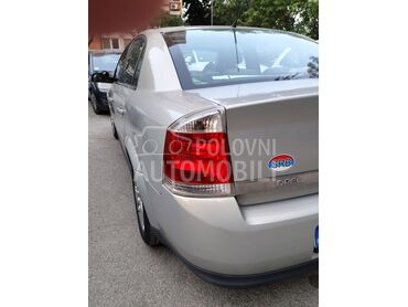 Opel Vectra C, 2.900 €, 2005. Limuzina, Dizel | 1910 cm3, 250.000 km, 88kW (120 KS), Manuelni 6 brzina, 4/5 vrata, 5 sedišta, Subotica