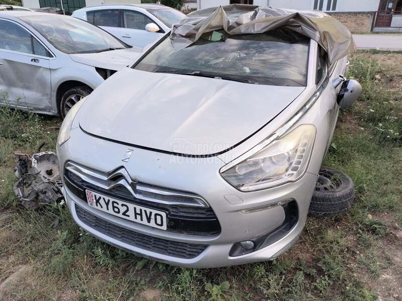 Branik hauba krila za Citroen DS5