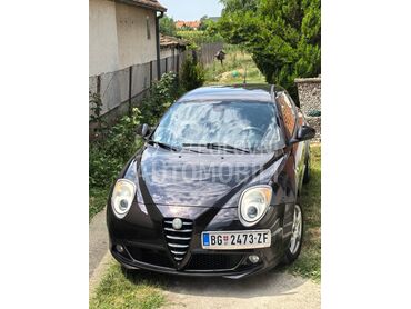 Alfa Romeo MiTo 1.4 (može zamena), 3.600 €, 2010. Hečbek, Benzin | 1368 cm3, 228.193 km, 77kW (105 KS), Manuelni 6 brzina, 2/3 vrata, 4 sedišta, Obrenovac