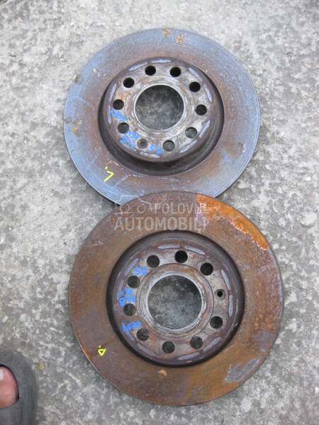 Prednji diskovi 1.4 b 16v za Volkswagen Caddy od 2003. do 2010. god.