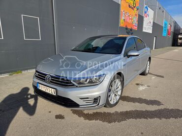 Volkswagen Passat B8 (može zamena), 15.800 €, 2016. Limuzina, Plug-in hibrid | 1395 cm3, 275.000 km, 160kW (218 KS), Automatski / poluautomatski, 4/5 vrata, 5 sedišta, Pirot