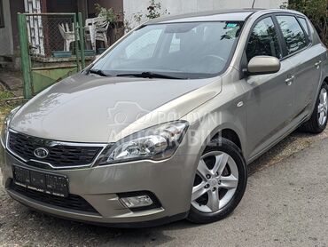 Kia cee`d 1.4 CVVT LX CITY, 3.950 €, 2010. Hečbek, Benzin | 1396 cm3, 206.300 km, 66kW (90 KS), Manuelni 5 brzina, 4/5 vrata, 5 sedišta, Beograd