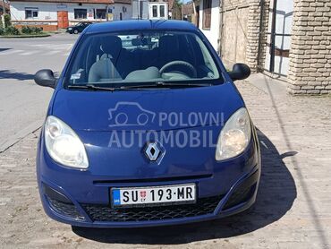 Renault Twingo, 2.200 €, 2008. Hečbek, Benzin + Gas (TNG) | 1200 cm3, 178.000 km, 55kW (75 KS), Manuelni 5 brzina, 2/3 vrata, 4 sedišta, Subotica