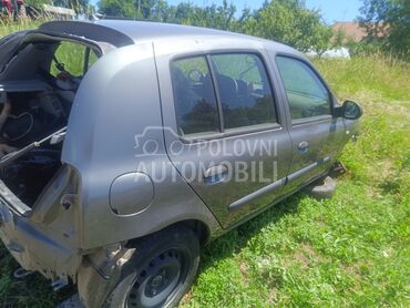 Renault Clio 1.2 8v za 70e, 70 €, 2001. Hečbek, Benzin | 1149 cm3, 111.111 km, 43kW (58 KS), Manuelni 5 brzina, 4/5 vrata, 5 sedišta, Aranđelovac