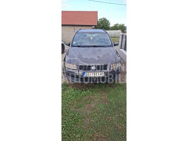 Fiat Stilo restyling, 400 €, 2005. Karavan, Dizel | 1910 cm3, 360.000 km, 85kW (116 KS), Manuelni 5 brzina, 4/5 vrata, 5 sedišta, Lajkovac (Selo)