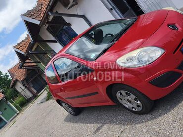 Renault Twingo 1.2, 2.500 €, 2008. Hečbek, Benzin | 1149 cm3, 210.000 km, 43kW (58 KS), Manuelni 5 brzina, 2/3 vrata, 4 sedišta, Pančevo