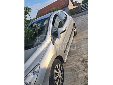 Peugeot 308, 3.800 €, 2010. Hečbek, Dizel | 1600 cm3, 230.000 km, 68kW (92 KS), Manuelni 5 brzina, 4/5 vrata, 5 sedišta, Apatin
