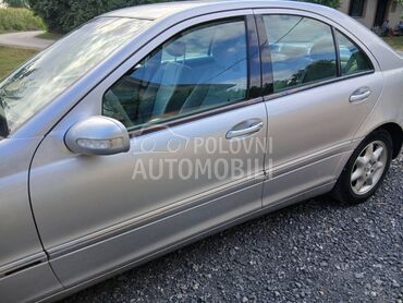 Mercedes Benz C 200 w203, 3.000 €, 2002. Limuzina, Benzin | 1998 cm3, 221.000 km, 120kW (163 KS), Manuelni 6 brzina, 4/5 vrata, 5 sedišta, Obrenovac