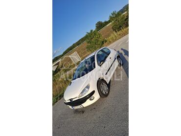 Peugeot 206 1.9, 1.199 €, 2001. Hečbek, Dizel | 1868 cm3, 191.000 km, 51kW (69 KS), Manuelni 5 brzina, 2/3 vrata, 5 sedišta, Vladičin Han