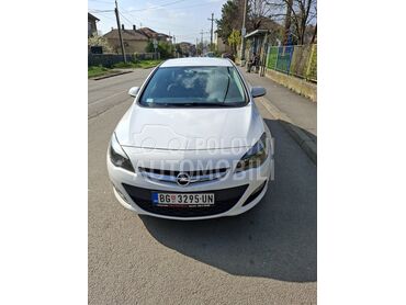 Opel Astra J, 7.950 €, 2018. Limuzina, Dizel | 1598 cm3, 172.000 km, 81kW (110 KS), Manuelni 6 brzina, 4/5 vrata, 5 sedišta, Čukarica