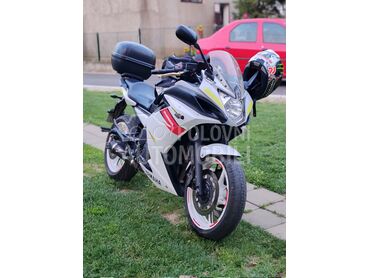 Yamaha Diversion, 4.200 €, 2012. , 600 cm3, 46.877 km, 57kW (77 KS), Naked, Beograd