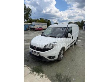 Fiat Doblo 1.6HDI MAXI, 6.900 €, 2015. Monovolumen (MiniVan), Dizel | 1598 cm3, 302.000 km, 77kW (105 KS), Manuelni 6 brzina, 2/3 vrata, 2 sedišta, Valjevo