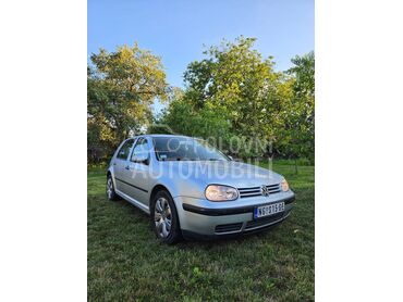 Volkswagen Golf 4, 1.300 €, 2001. Hečbek, Benzin | 1390 cm3, 174.213 km, 55kW (75 KS), Manuelni 5 brzina, 4/5 vrata, 5 sedišta, Negotin