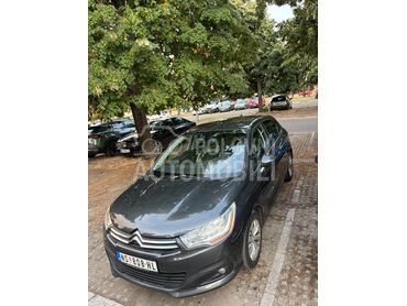 Citroen C4, 5.200 €, 2012. Hečbek, Dizel | 1560 cm3, 223.000 km, 82kW (111 KS), Manuelni 6 brzina, 4/5 vrata, 5 sedišta, Novi Sad