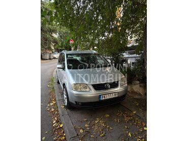 Volkswagen Touran, 2.200 €, 2004. Monovolumen (MiniVan), Dizel | 1896 cm3, 330.000 km, 74kW (101 KS), Manuelni 6 brzina, 4/5 vrata, 7 sedišta, Karaburma