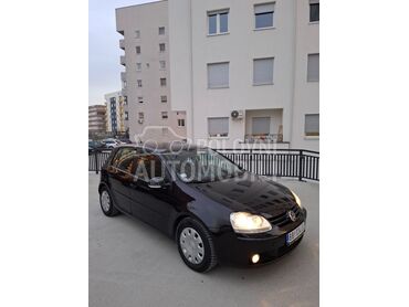 Volkswagen Golf 5 1.9 4 x 4, 4.999 €, 2008. Hečbek, Dizel | 1896 cm3, 269.000 km, 77kW (105 KS), Manuelni 6 brzina, 4/5 vrata, 5 sedišta, Bajina Bašta