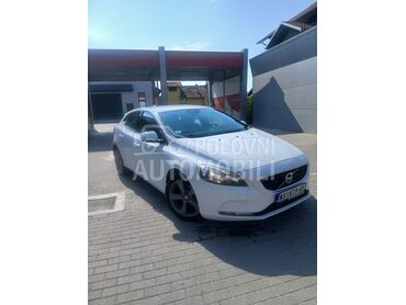 Volvo V40 F.U.L, 5.950 €, 2015. Hečbek, Dizel | 1600 cm3, 192.500 km, 77kW (105 KS), Manuelni 6 brzina, 4/5 vrata, 5 sedišta, Veternik