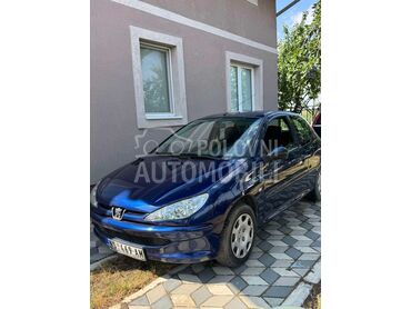 Peugeot 206 1.4, 1.500 €, 2005. Hečbek, Benzin | 1360 cm3, 270.000 km, 55kW (75 KS), Manuelni 5 brzina, 2/3 vrata, 5 sedišta, Bački Jarak