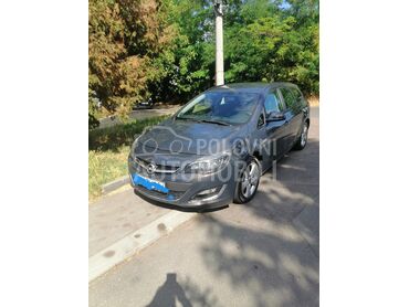 Opel Astra J sport tourer, 6.650 €, 2016. Karavan, Benzin + Gas (TNG) | 1362 cm3, 230.450 km, 103kW (140 KS), Manuelni 6 brzina, 4/5 vrata, 5 sedišta, Čukarica