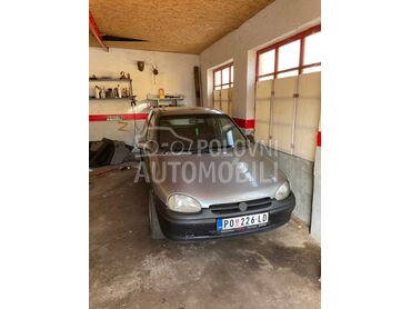 Opel Corsa B 1.6 GSi, 1.320 €, 1994. Hečbek, Benzin | 1596 cm3, 297.000 km, 80kW (109 KS), Manuelni 5 brzina, 2/3 vrata, 5 sedišta, Veliko Gradište