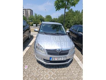 Škoda Fabia, 5.200 €, 2014. Hečbek, Benzin | 1198 cm3, 121.000 km, 51kW (69 KS), Manuelni 5 brzina, 4/5 vrata, 5 sedišta, Beograd