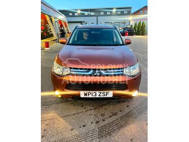 Mitsubishi Outlander, 2.999 €, 2013. Džip/SUV, Dizel | 2268 cm3, 280.000 km, 110kW (150 KS), Manuelni 6 brzina, 4/5 vrata, 5 sedišta, Batajnica