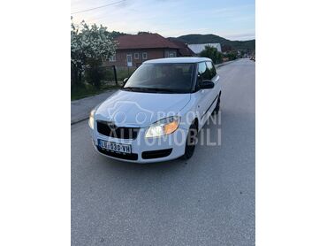 Škoda Fabia 1.4 Tdi (može zamena), 3.100 €, 2008. Hečbek, Dizel | 1422 cm3, 220.000 km, 51kW (69 KS), Manuelni 5 brzina, 4/5 vrata, 5 sedišta, Kotraža