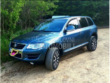Volkswagen Touareg 2.5, 6.550 €, 2007. Džip/SUV, Dizel | 2461 cm3, 350.000 km, 128kW (174 KS), Manuelni 6 brzina, 4/5 vrata, 5 sedišta, Niš