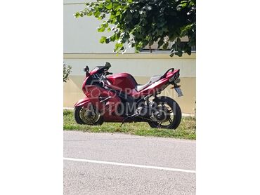 Triumph SPRINT ST 1050 (može zamena), 3.250 €, 2006. , 1050 cm3, 61.000 km, 92kW (125 KS), Touring, Jaša Tomić