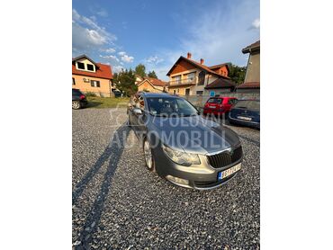 Škoda Superb, 8.300 €, 2013. Karavan, Dizel | 1968 cm3, 231.000 km, 125kW (170 KS), Automatski / poluautomatski, 4/5 vrata, 5 sedišta, Beograd