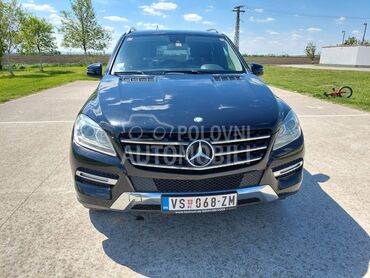 Mercedes Benz ML 250 250 bluetec (može zamena), 17.700 €, 2012. Džip/SUV, Dizel | 2143 cm3, 245.678 km, 150kW (204 KS), Automatski / poluautomatski, 4/5 vrata, 5 sedišta, Zmajevo