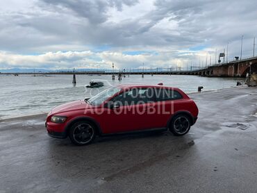 Volvo C30 2.0d (može zamena), 3.499 €, 2007. Hečbek, Dizel | 1997 cm3, 28.600 km, 100kW (136 KS), Manuelni 6 brzina, 2/3 vrata, 4 sedišta, Zemun