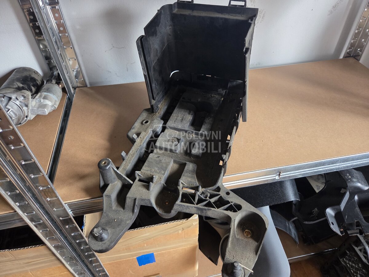 Nosac Akumulatora za Volkswagen Caddy od 2004. do 2010. god.