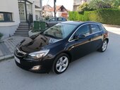 Opel Astra J 1.4i ESSENTIA CH
