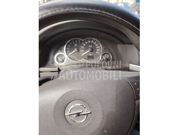Opel Meriva 1.6 (može zamena), 2.000 €, 2003. Hečbek, Benzin | 1599 cm3, 220.000 km, 74kW (101 KS), Manuelni 5 brzina, 4/5 vrata, 5 sedišta, Kragujevac