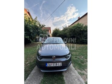 Volkswagen Polo 999, 5.850 €, 2015. Hečbek, Benzin | 999 cm3, 153.067 km, 44kW (60 KS), Manuelni 5 brzina, 4/5 vrata, 5 sedišta, Zaječar