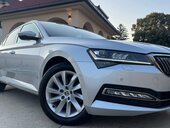 Škoda Superb 2.0 TDI/ DSG/ MATRIX