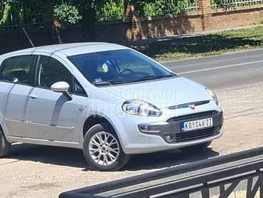 Fiat EVO 1.4 metan, 3.700 €, 2010. Hečbek, Benzin + Metan (CNG) | 1368 cm3, 186.257 km, 57kW (77 KS), Manuelni 5 brzina, 4/5 vrata, 5 sedišta, Pločica