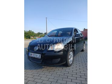 Volkswagen Polo, 1.950 €, 2005. Hečbek, Benzin | 1198 cm3, 200.000 km, 44kW (60 KS), Manuelni 5 brzina, 4/5 vrata, 5 sedišta, Gornji Milanovac