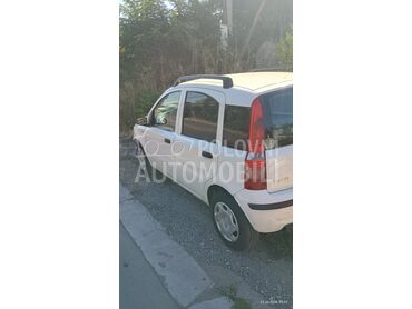 Fiat Panda 1.3 mjtd (može zamena), 1.200 €, 2009. Hečbek, Dizel | 1248 cm3, 300.000 km, 51kW (69 KS), Manuelni 5 brzina, 4/5 vrata, 2 sedišta, Beograd