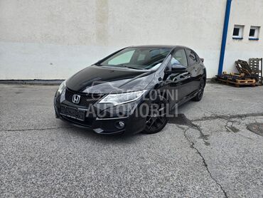 Honda Civic 1.8 i-VTEC CH, 12.990 €, 2016. Hečbek, Benzin | 1798 cm3, 152.000 km, 104kW (141 KS), Manuelni 6 brzina, 4/5 vrata, 5 sedišta, Beograd