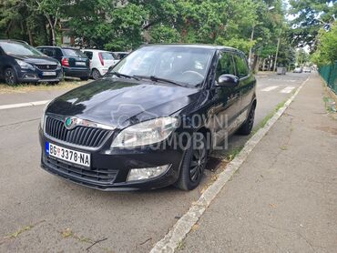 Škoda Fabia, 3.600 €, 2011. Hečbek, Benzin | 1200 cm3, 128.000 km, 51kW (69 KS), Manuelni 5 brzina, 4/5 vrata, 5 sedišta, Beograd