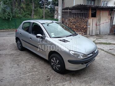 Peugeot 206, 899 €, 2006. Hečbek, Benzin | 1124 cm3, 248.423 km, 44kW (60 KS), Manuelni 5 brzina, 4/5 vrata, 5 sedišta, Resnik