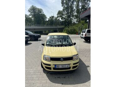 Fiat Panda, 1.850 €, 2004. Hečbek, Benzin | 1108 cm3, 215.000 km, 40kW (54 KS), Manuelni 5 brzina, 4/5 vrata, 4 sedišta, Raška