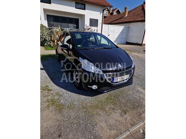 Peugeot 208 1.2, 4.600 €, 2012. Hečbek, Benzin | 1199 cm3, 144.000 km, 60kW (82 KS), Manuelni 5 brzina, 4/5 vrata, 5 sedišta, Bačka Palanka