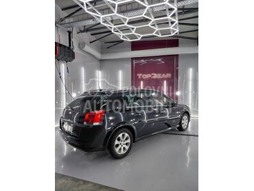 Opel Signum (može zamena), 3.000 €, 2008. Karavan, Dizel | 1910 cm3, 275.500 km, 110kW (150 KS), Automatski / poluautomatski, 4/5 vrata, 5 sedišta, Karaburma